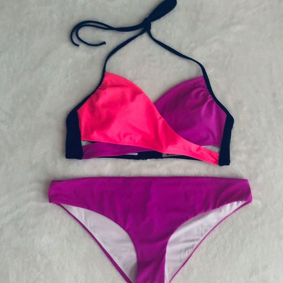 Victoria's Secret:PINK Brand 2 Piece Bathing Suit - Picture 2 of 9